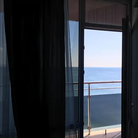 Sunny Bay
